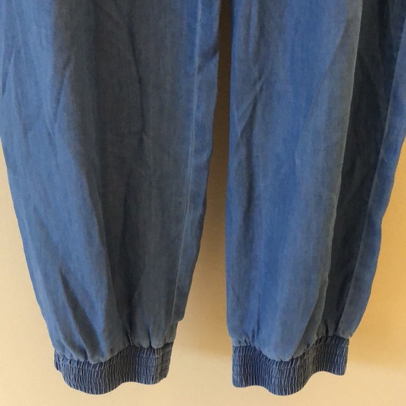 ✈️Walter Baker Sophia Medium Wash lightweight silky feel denim joggers - Picture 3 of 10